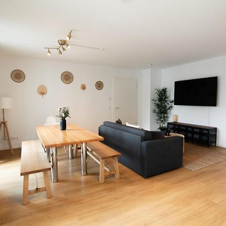 Central Apartment 4 Bedrooms For Up To 12 Guests Hamborg Eksteriør billede