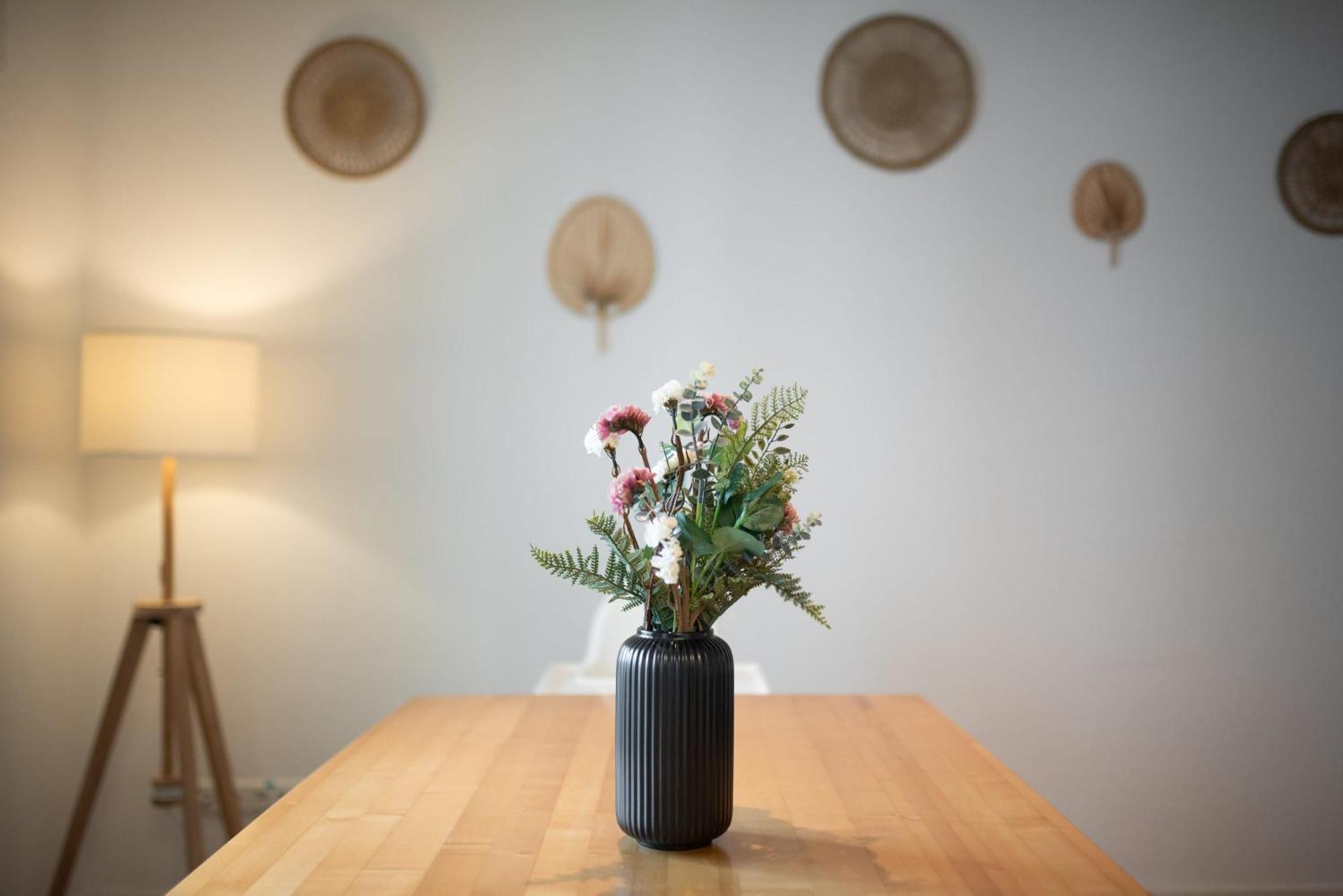 Central Apartment 4 Bedrooms For Up To 12 Guests Hamborg Eksteriør billede