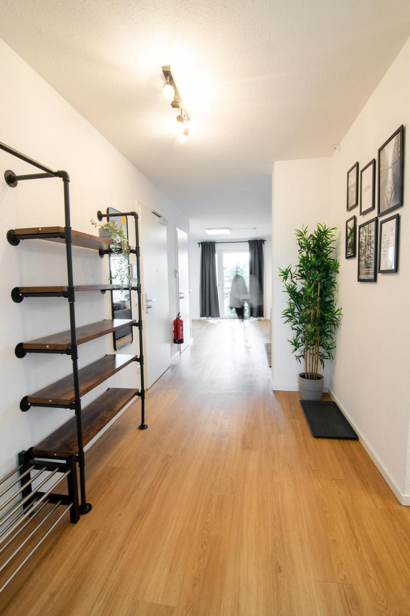 Central Apartment 4 Bedrooms For Up To 12 Guests Hamborg Eksteriør billede